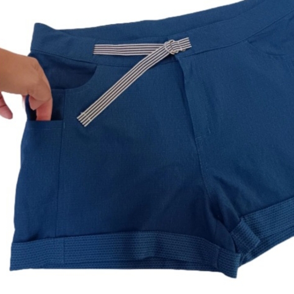 ZYIA Active Outdoor Blue Shorts | EUC | High Rise | Stretch | Belted - Picture 9 of 15
